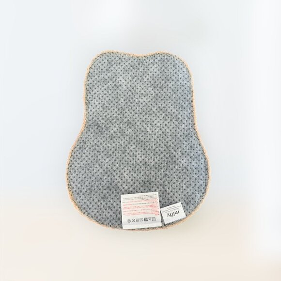 [NEW PRODUCT] Miffy Die Cut Rug | Door Mat | Beige Color size approx 10.2"x13.4" - Picture 2 of 3